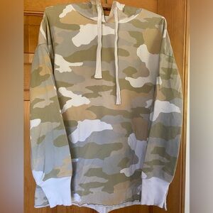 Aerie Camouflage Hoodie in Green and Tan